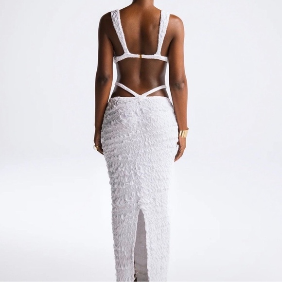 Hanifa Shani Bra and Maxi Skirt Set in white size 3XL - Picture 2 of 11